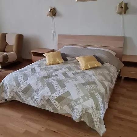 Lacplesa Апартаменти *